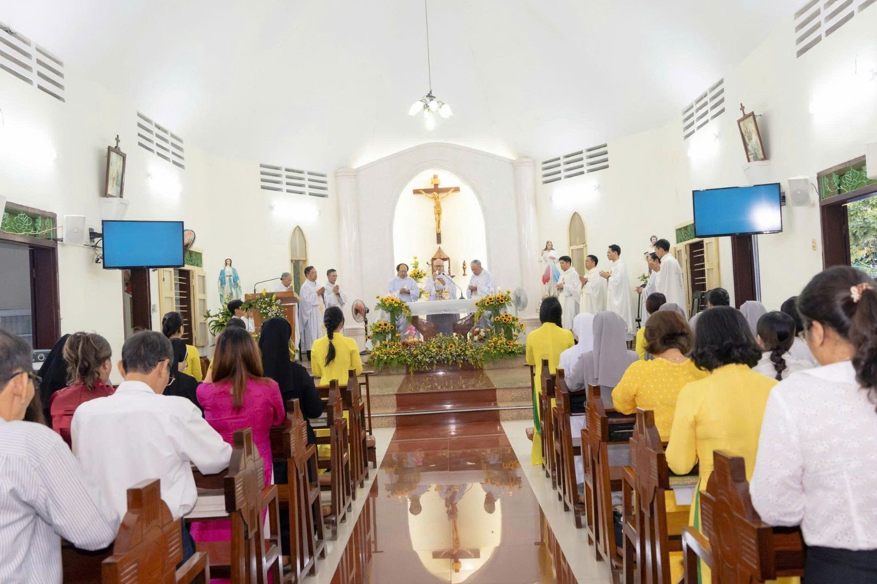 50 Năm – Một Bài Ca Tạ Ơn